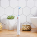 Зубна щітка Oral-B D501.513.2SU WT