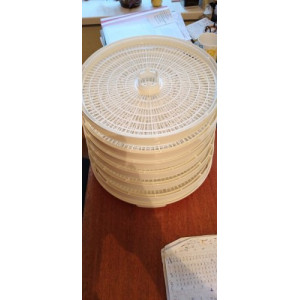 Сушка для продуктів PRIME Technics PFD607W